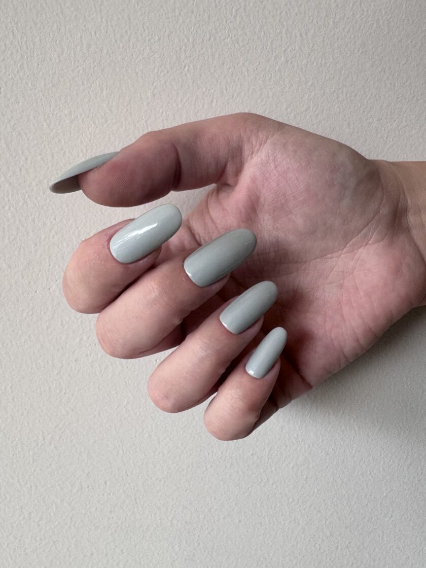 Alternative view of AC012 - ICE GREY