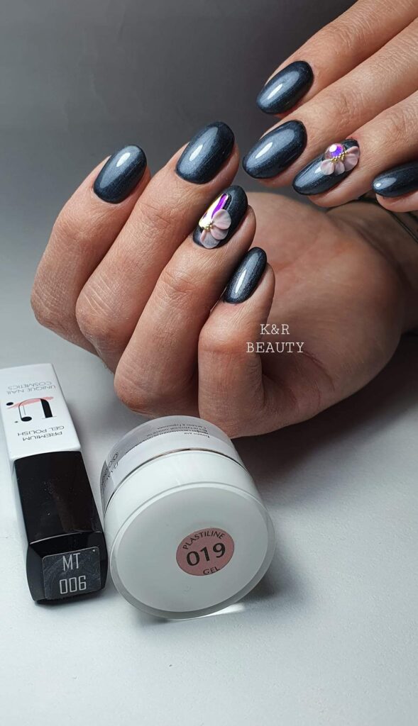 Unique Nails