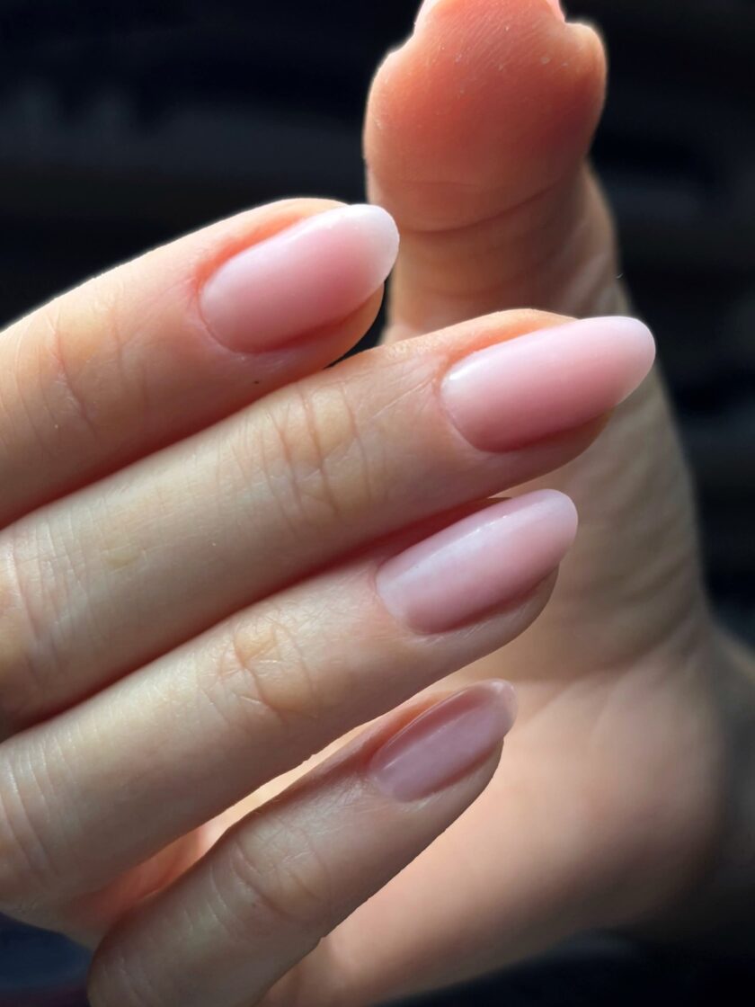 Alternative view of RUBBER BASE PREMIUM RESIN - CANDY PINK